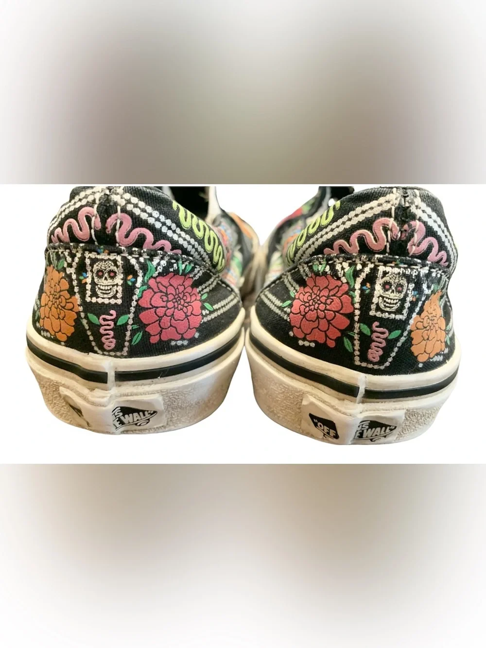 Vans Classic Slip On ‘Dia De Los Muertos’ Glow In The Dark M6 W7.5